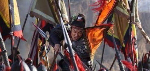 郁保四@水浒传董平为什么会被列入梁山十大恶人原因很简单!