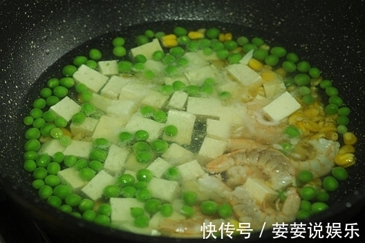 虾仁|补钙翻倍又好喝的汤，鲜美柔滑有营养，常做给家中老人和孩子喝！
