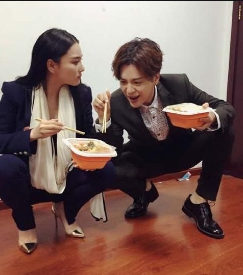 为什么美国的厕所,马桶前面会有一个缺口,有什么特别之处吗?