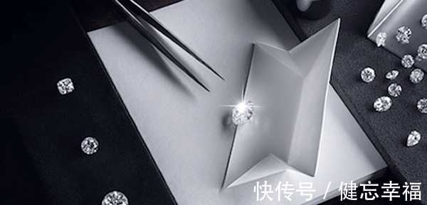 3c 1克拉钻石多少钱?挑钻戒千万不要只盯着钻石大小!