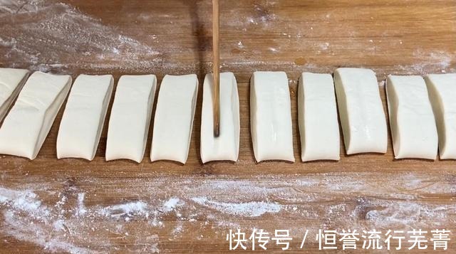 一斤面粉7两水,教你一个炸油条配方,学会都可以开店,别错过!