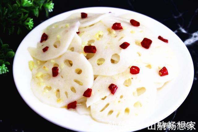 二姐|做莲藕,牢记不能直接下锅,大厨教您一招,莲藕脆嫩还不发黑