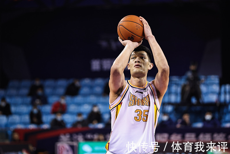 北京男篮|22分7篮板6助攻!212CM高塔力扛首钢双塔,成山西队赢球第一功臣