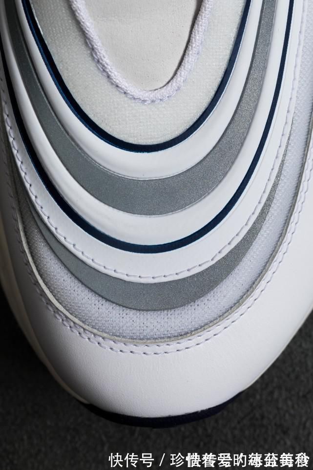 mountaineering 买到这双鞋能省好几千!这个超“贵”的牌子又出了双联名鞋!