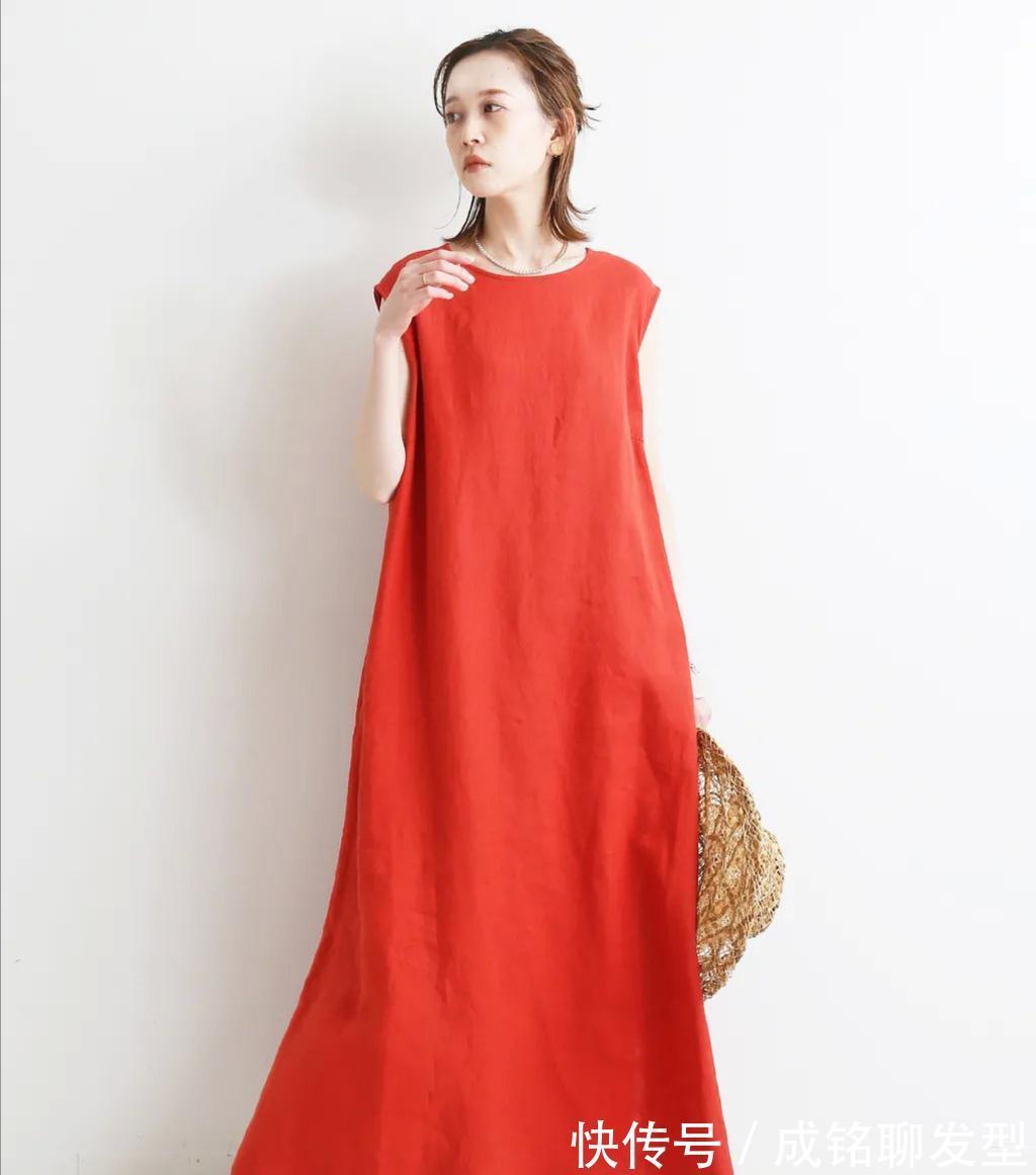 t恤|女人会不会打扮,从单品的搭配就能看出,高级感不是品牌而是气质