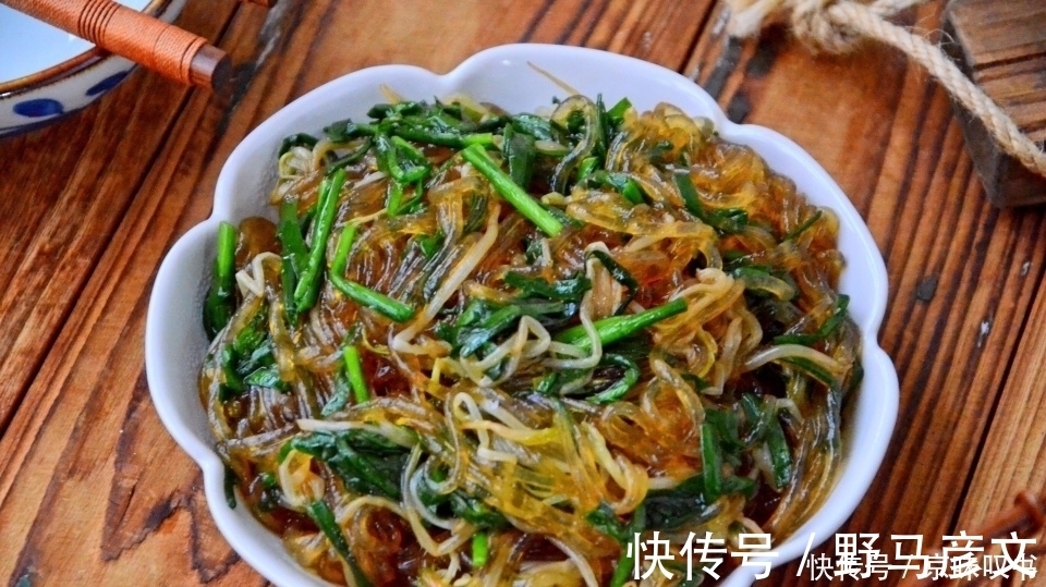秋天此菜每周吃二次,清爽可口有筋道,简单省事,上桌就光盘