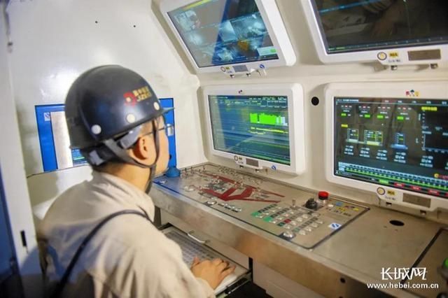 电液|冀中股份:全国首个智能化矸石充填工作面建成