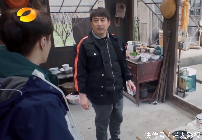 张艺兴录制《向往的生活》手足无措,黄磊:这不是鸡条,没有任务