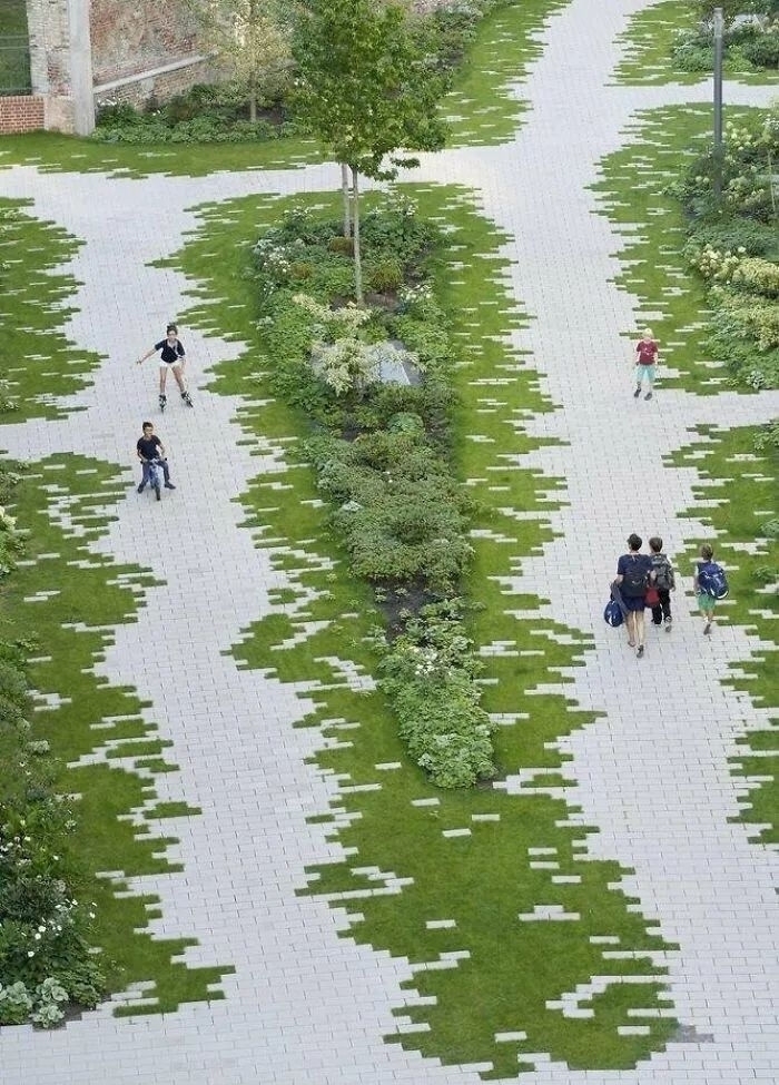 笑脸&一组让人以为是PS出来的真实场景,天上的笑脸表情是谁发出来的?