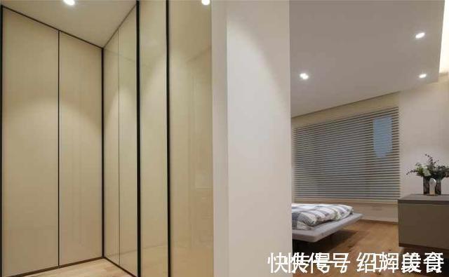 客厅|133平简装但很贵的新房,进门就被惊艳到,不要电视墙也太漂亮了