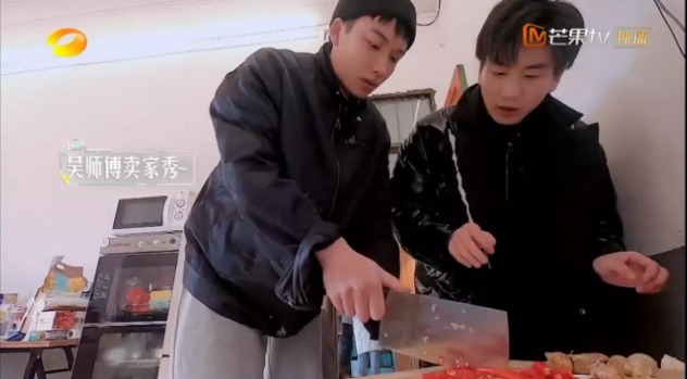 芒果台新综艺捧红另类网红,获得央媒夸赞,为行业树立新标杆