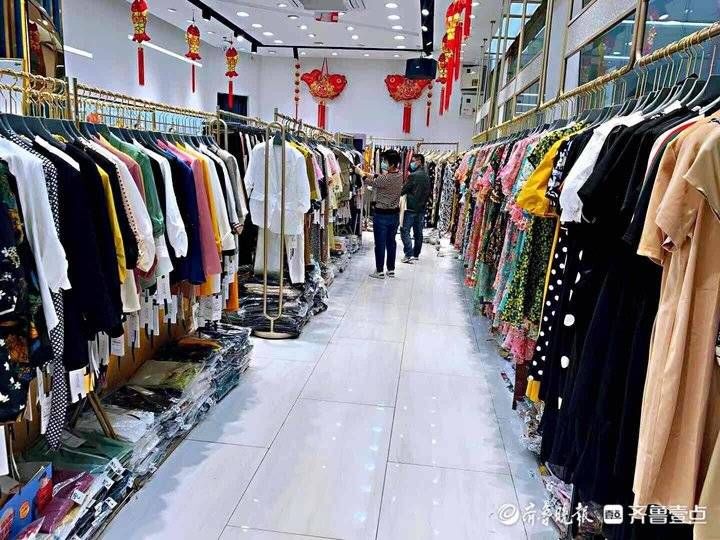 销售客流双增,泺口服装城五一迎来消费小高峰的背后