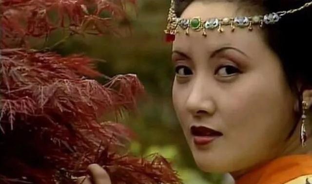 贾府|凤姐在贾府早有厉害的名声在外,贾瑞为何还敢打她的主意