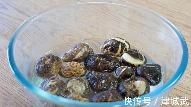 秋冬交替，最该吃这蒸菜，鲜嫩营养好吃不贵，不燥不热顺利过寒冬