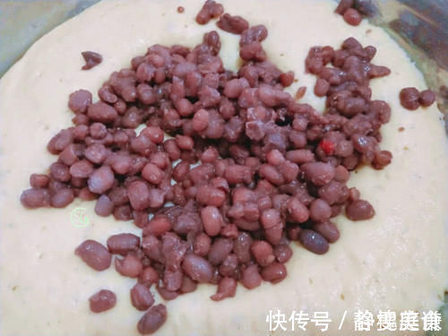 红豆蒸糕|红豆不煮粥，试试这样做，锅中一蒸，蓬松暄软又香甜，做法还简单