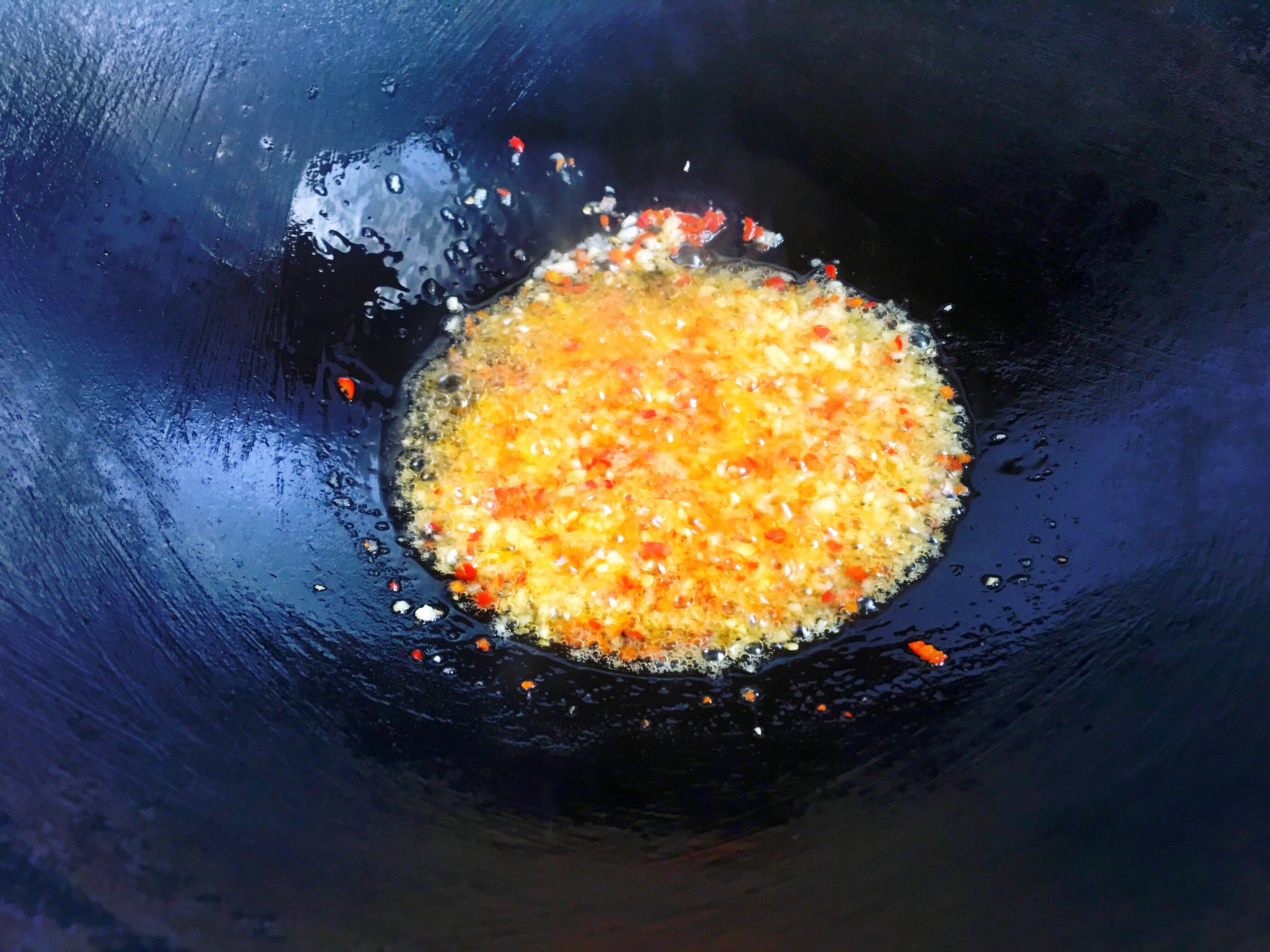 高颜值的蒜蓉粉丝蒸虾，一分钟入味，好看又好吃