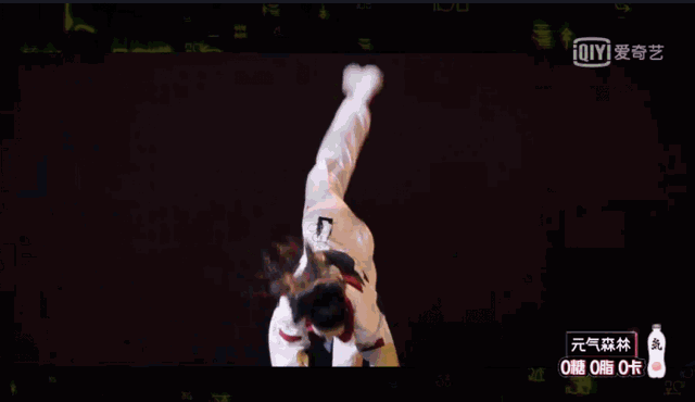 让韩红红了眼眶,音乐圈的竞技游戏,却道出自我升级的生存内核