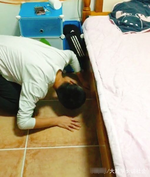 宝宝|“掏娃奶爸”走红，当宝宝被拖出来那一刻，网友：哎呀妈呀好可爱