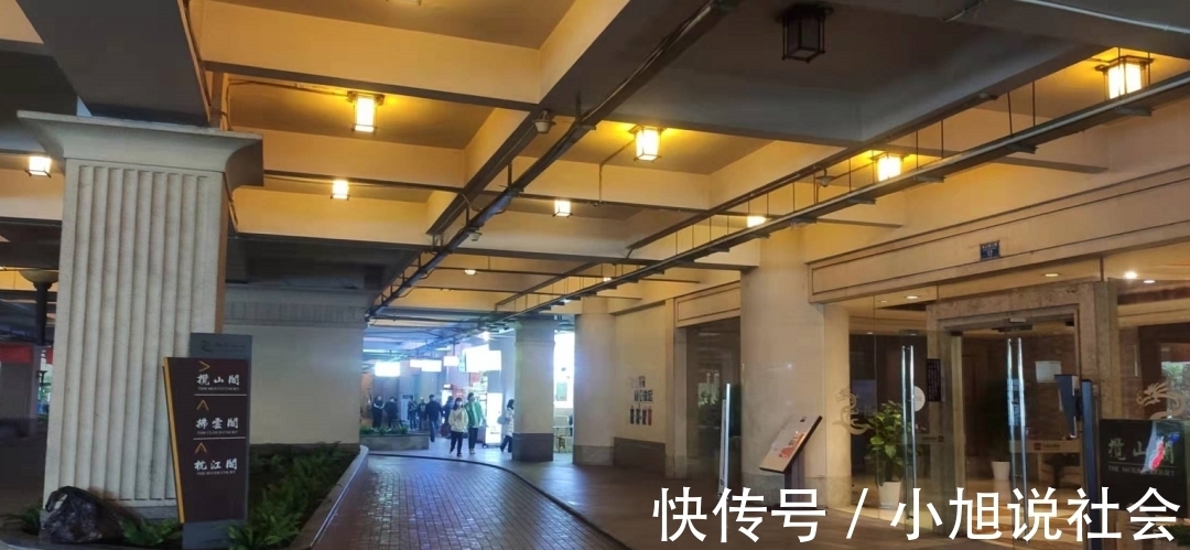 海客瀛洲|重庆朝天门房价破10万一平,周边豪宅却不涨反跌,炒房客血亏!