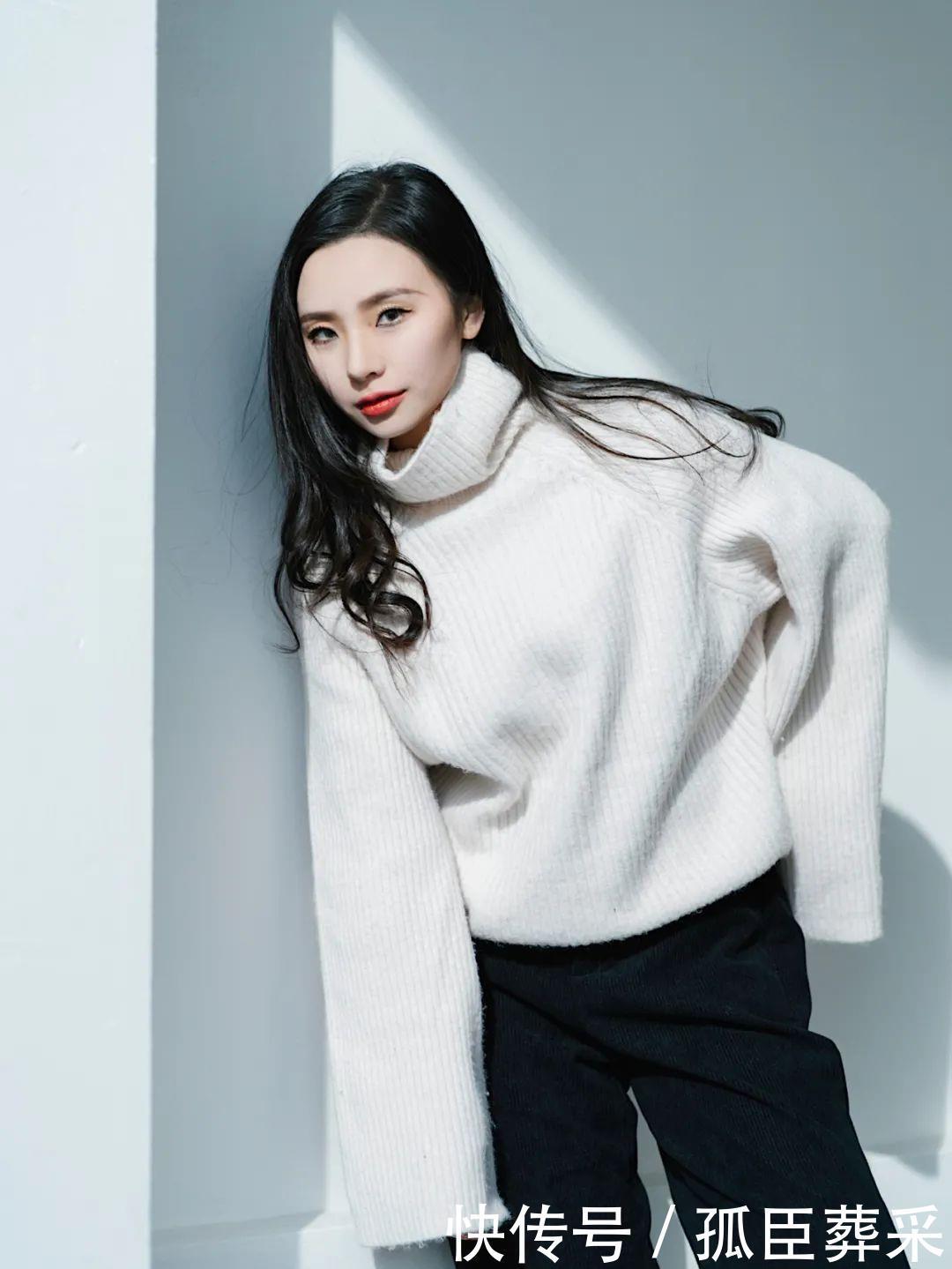 大毛衣+阔腿裤,2021洋气高级的正确打开方式
