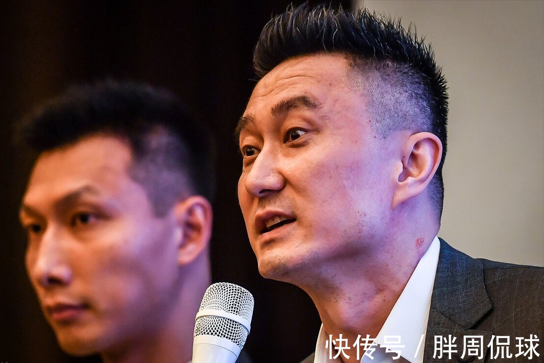 入院|下午14点,中国男篮球星入院治疗病情通报,杜锋终于松一口气