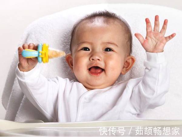 运动能力|宝宝睡觉若有4个动作,暗示大脑发育好,娃全有就偷偷乐吧