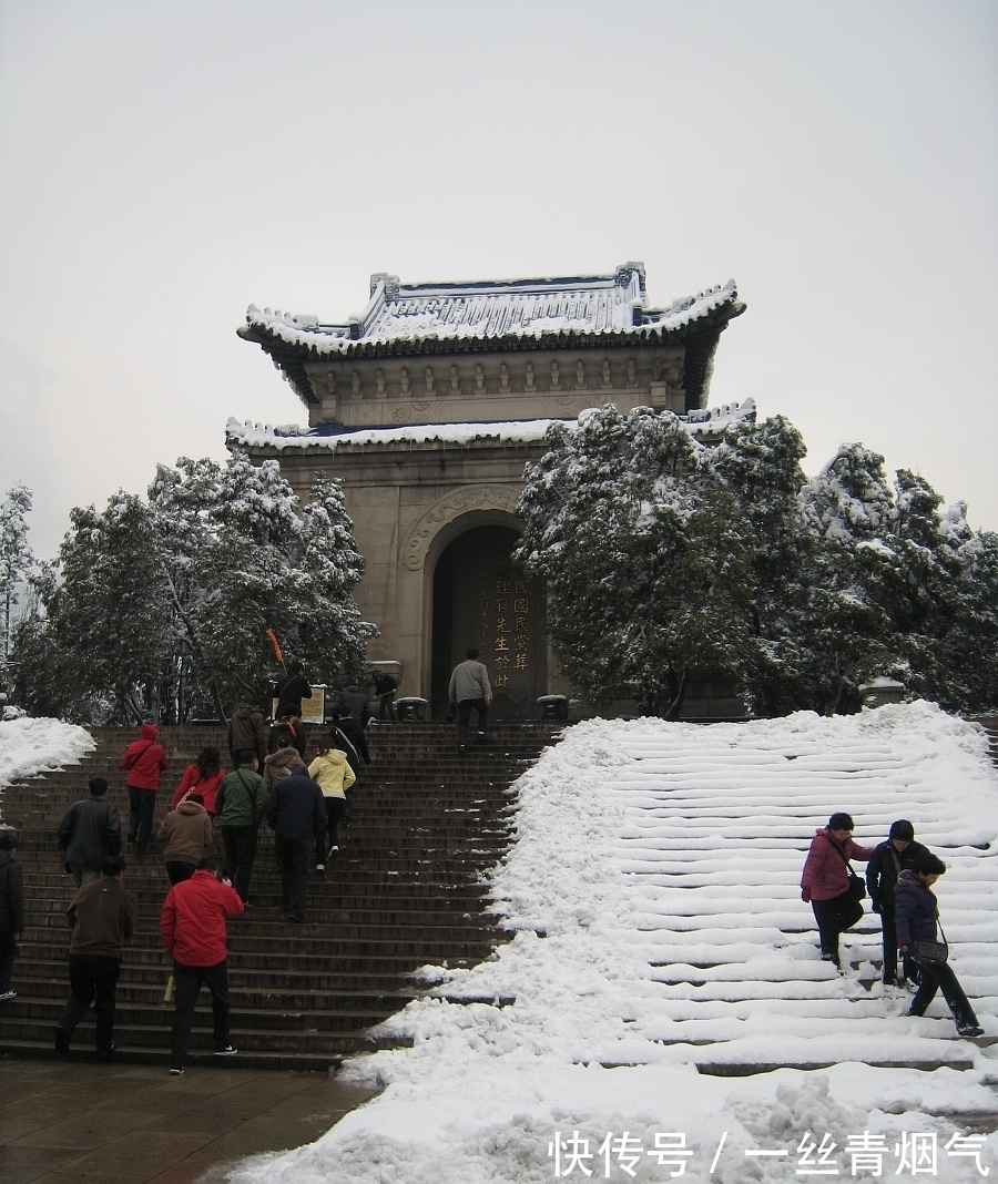 秦淮#金陵怀古诗词24首:六代皇朝龙脉在,当年可是最繁华