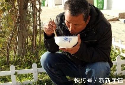 坏毛病|“食道癌”是吃出来的?专家:4个“坏毛病”改掉,癌症会避开你