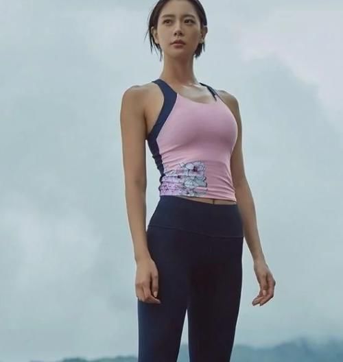 克拉拉|不愧是亚洲“第一美女”，克拉拉的真实身材什么样这腿绝了