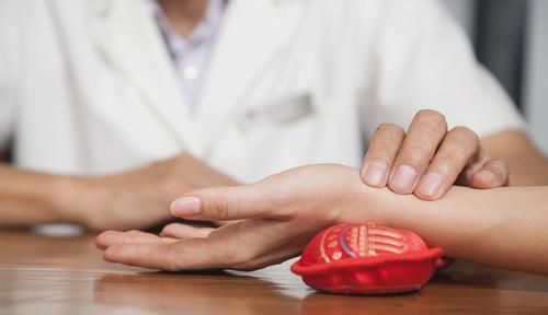 三叉神经痛|15位老中医传承下来的治病绝招!个个都是真传!值得永久珍藏!