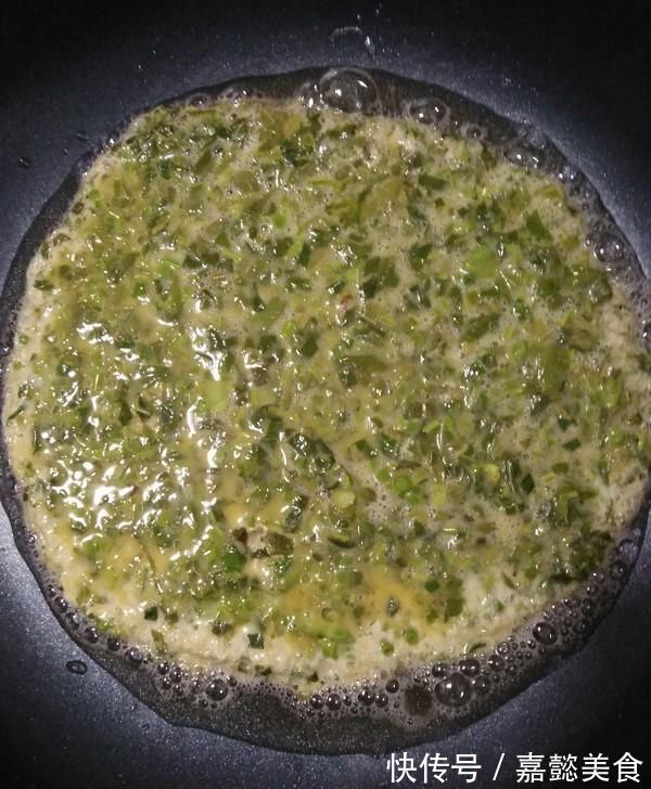 香椿炒鸡蛋|晚上经常失眠梦多,吃些它睡得香,3块钱1斤,一觉睡到大天亮