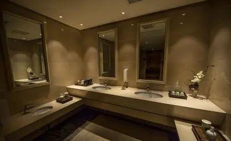 套房子|买房到底要不要买双卫生间,装3套房才发现自己装错,后悔知道晚