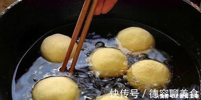 菜团|吃了半辈子玉米面，这种做法还是头一次见，营养健康，真馋人