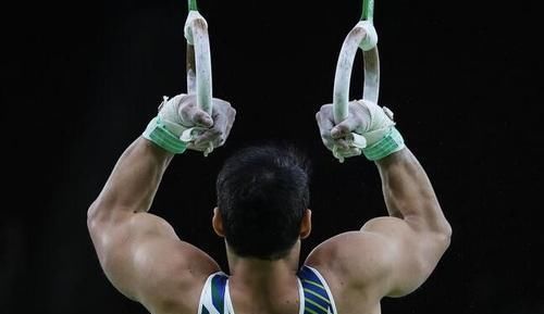 弯举类|别再做弯举了!几个你没有尝试过的二头动作,帮你练出麒麟臂!