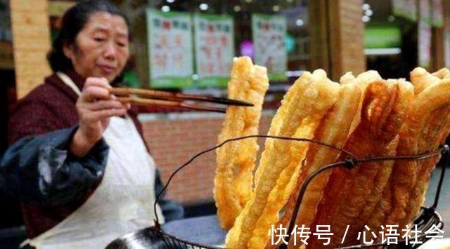 盲肠炎|这4种早餐不健康,被称“中国式糊弄早餐”,很多家长还在天天买