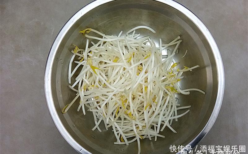 超嫩滑的水煮肉片,麻辣鲜香,红亮诱人,太有食欲了