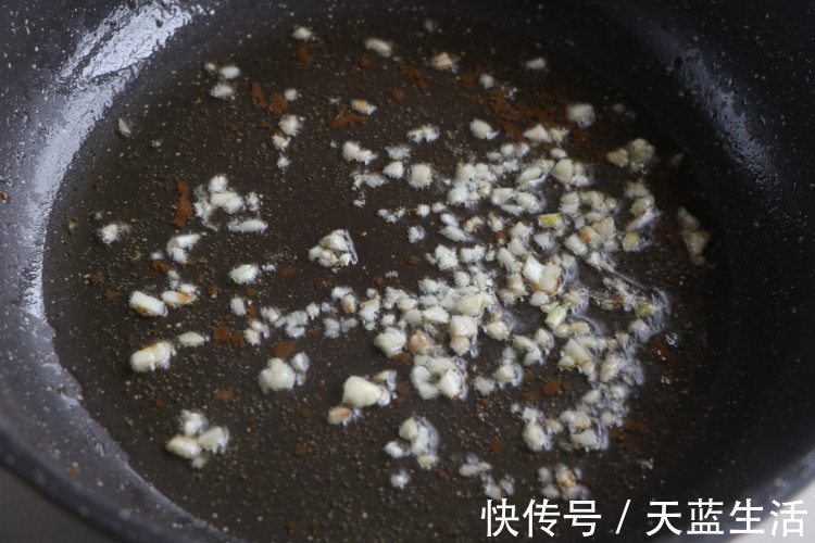 牛肉片|冬天,宁可不吃肉也要吃这素菜,便宜营养,才8毛钱一斤,要多吃