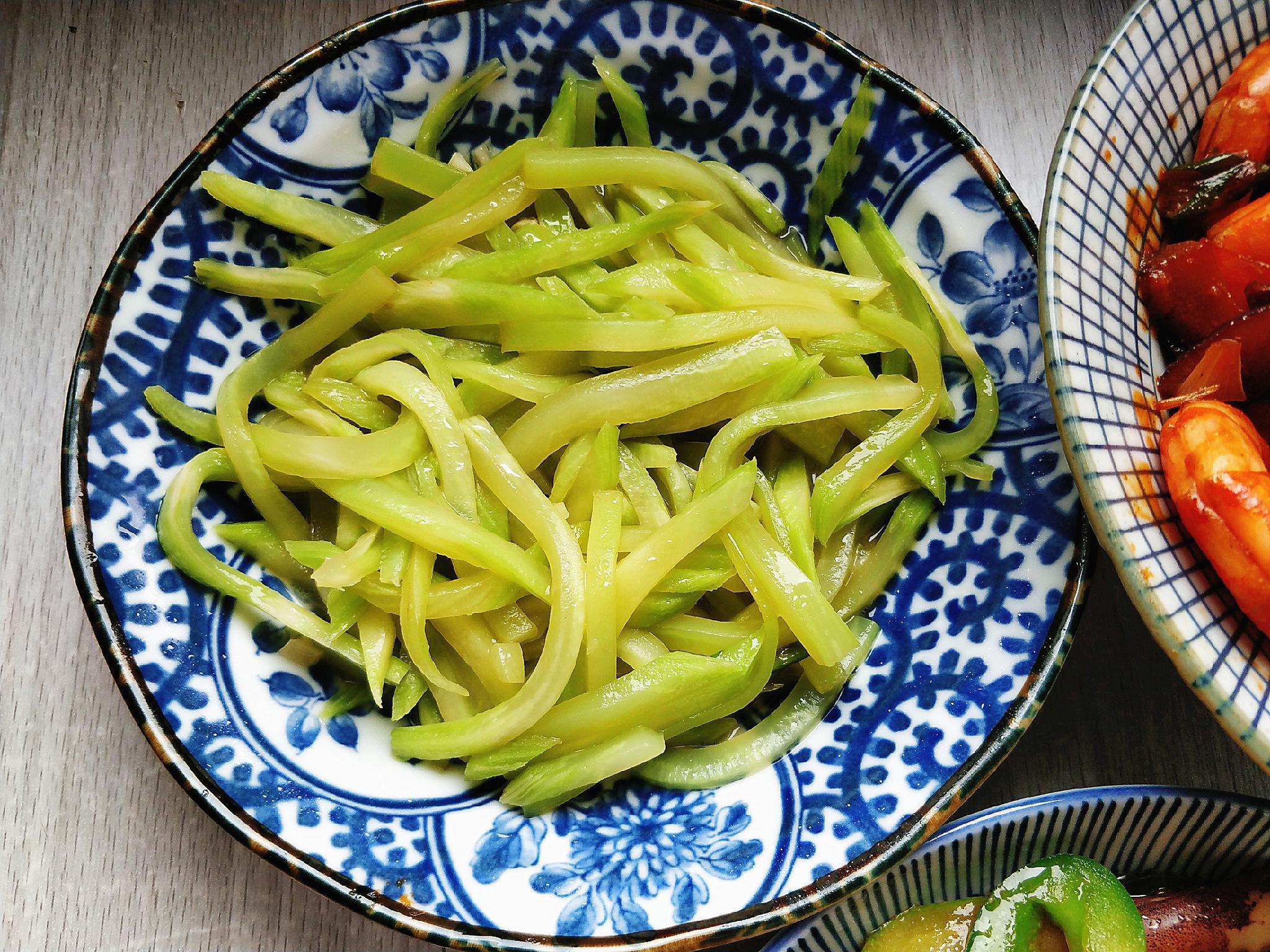 九道家常菜,有荤有素有海鲜,一家三口的晚餐