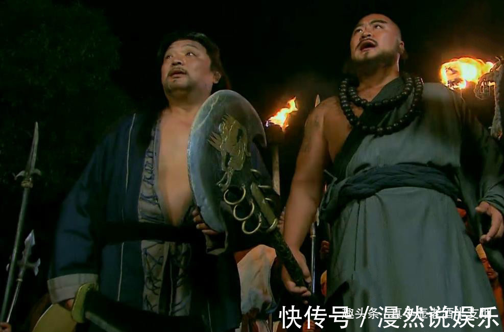 古本水浒传@把晁盖引入埋伏圈的两个僧人,一个叫做鲁智深,一个名唤行者武松