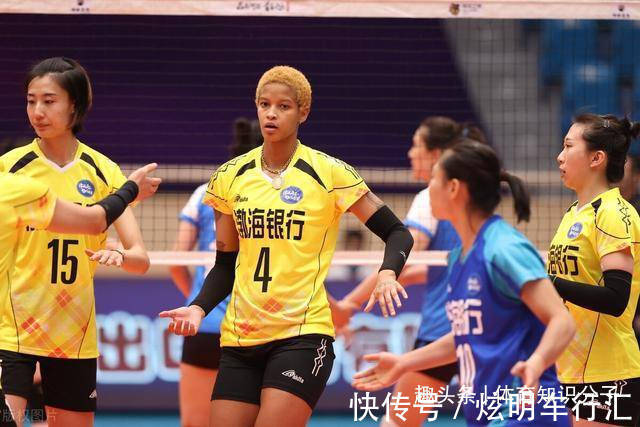 夏思佳|女排超新星提前离队!王宝泉将她放弃,曾被郎平看中却无奈陨落