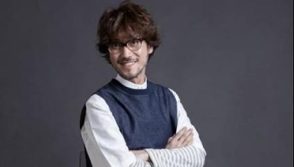 孟美岐凭什么点评前辈周传雄？节目组出面回应