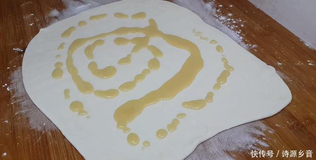 金丝手抓饼|面粉这样做太香了,开水一烫,做出创意手抓饼,做一次三天不起早