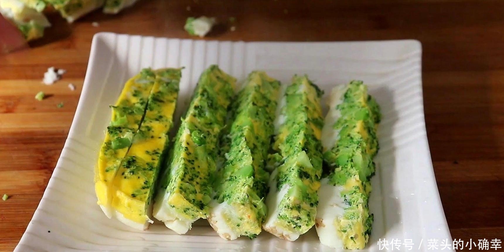 西兰花又出新吃法，加4个鸡蛋，不用炒不做饼，比吃肉还香