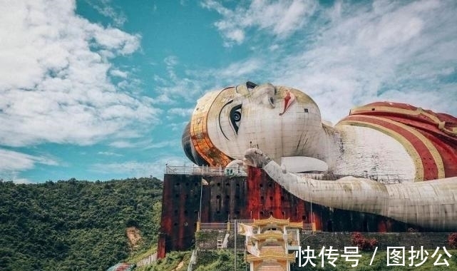 阿云嘎|奥运会预热,东京上空出现6层楼高巨脸,可为什么我们会害怕呢?