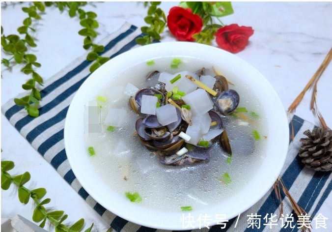 “秋天一碗汤，不用医生帮”，这汤清淡爽口去秋燥，秋天常喝它