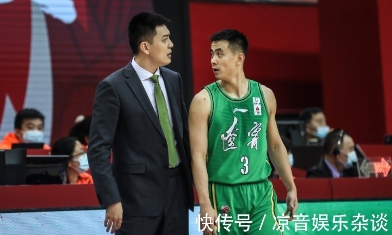 广东队|杨鸣终于扬眉吐气,他这次居然逆袭了杜锋,可他的底气从哪来的?