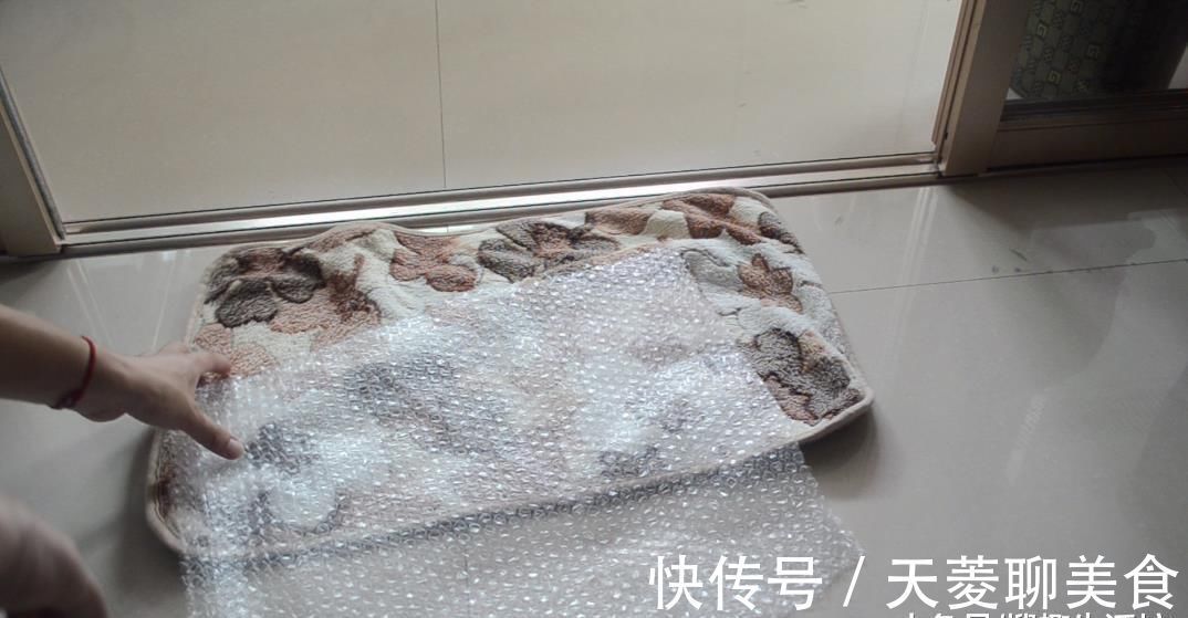 快递箱里的气泡垫别扔了, 没想到还有这么多妙用, 看完赶紧去试试