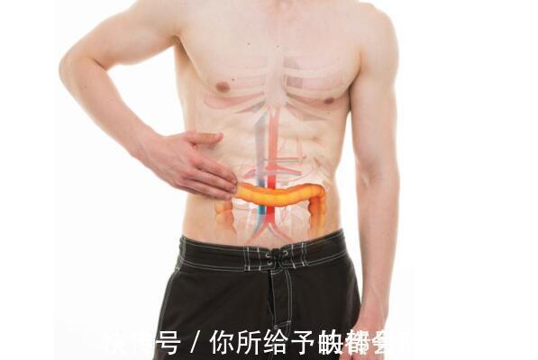 医生|结肠癌查出多是晚期?医生叮嘱:这4种症状,别再视若无睹了!