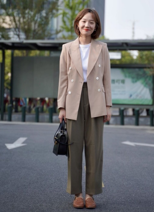 小个子 优雅女人都穿“乐福鞋”,比小白鞋更显气质,小个子也可以hold住