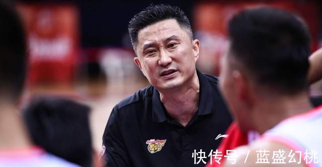 杜锋|赵睿正面回应伤病!效仿周琦怒怼CBA名记,杜锋指导有苦难言!